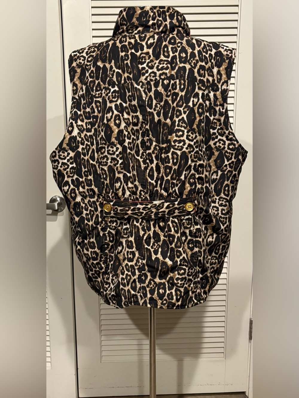 Reversible Puffer Vest - Picture 4 of 5